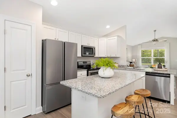 924 Forest DR, Marshville, NC 28103