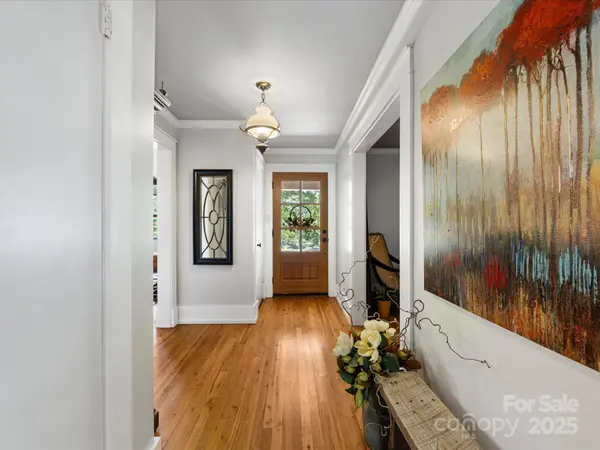 112 8th AVE NW, Hickory, NC 28601