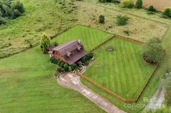 112 Gene Mcgaha LN, Mooresboro, NC 28114