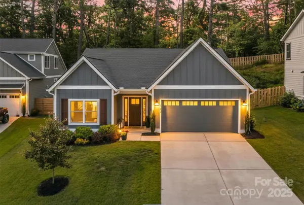 207 Weybridge DR, Arden, NC 28704