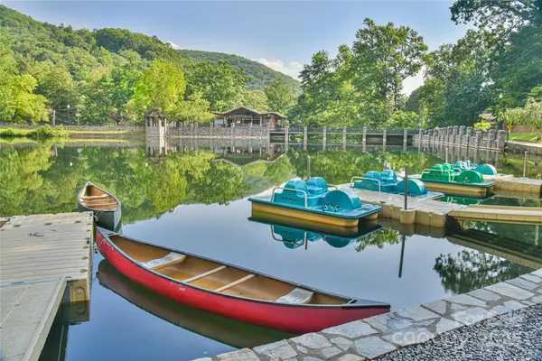328 Texas RD, Montreat, NC 28757