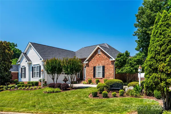 2218 Wednesbury CT, Kannapolis, NC 28083
