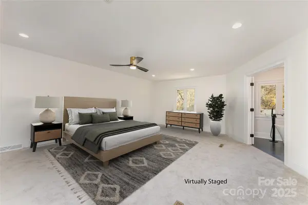 4901 Pine Ridge RD, Charlotte, NC 28226