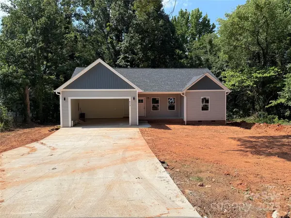 613 3rd Street PL SW, Conover, NC 28613