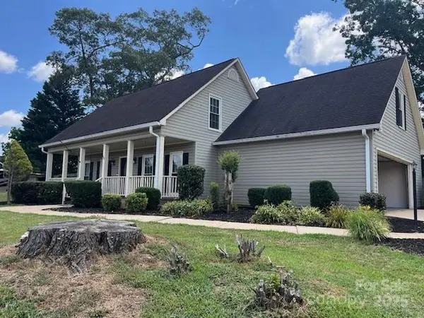 110 Shady Woods LN, Rutherfordton, NC 28139