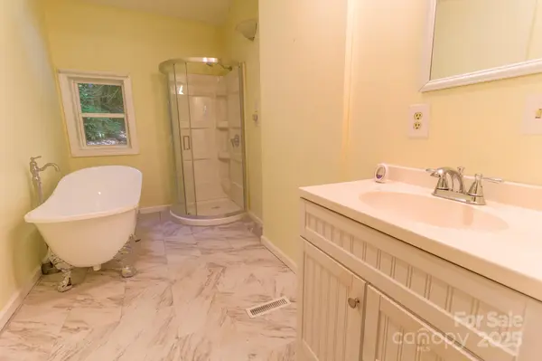 181 Hiwassee RD, Lake Toxaway, NC 28747