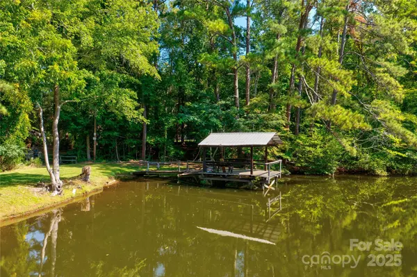 411 Country Club RD, Shelby, NC 28150