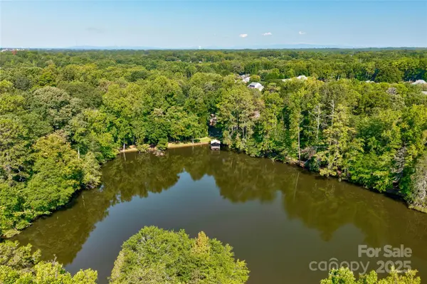 411 Country Club RD, Shelby, NC 28150