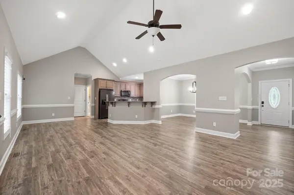 4351 Dusty Ridge CT, Denver, NC 28037