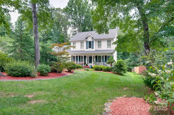 3720 25th Street PL NE, Hickory, NC 28601