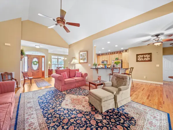 208 Catawba Crest LN, Clover, SC 29710