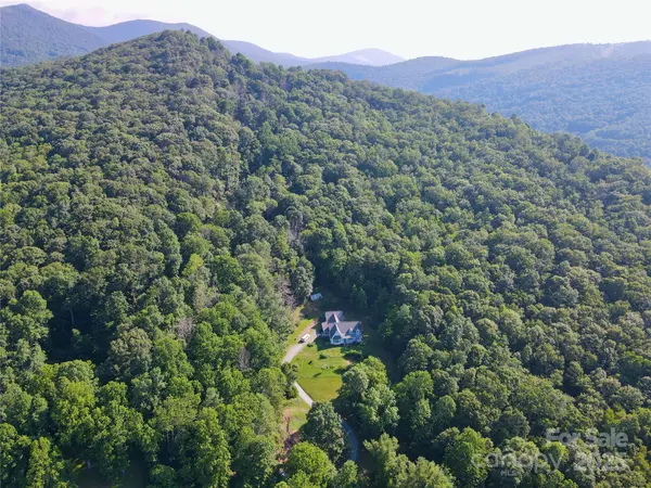 716 hopewell church RD, Boone, NC 28607