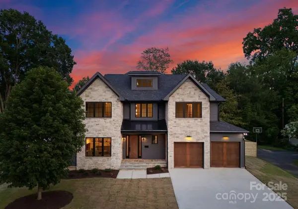 1109 Wimbledon RD, Charlotte, NC 28209