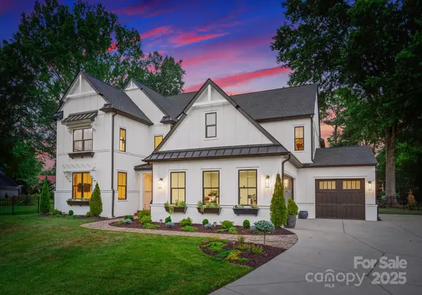 16112 Terry LN, Huntersville, NC 28078