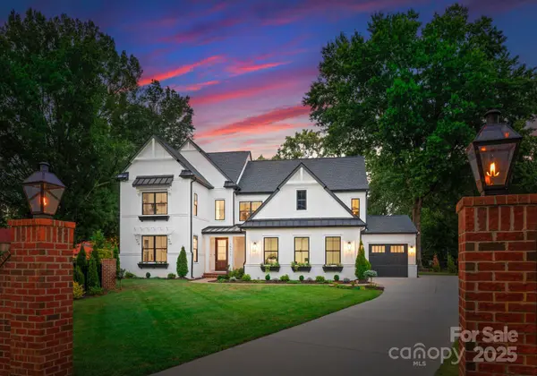 16112 Terry LN, Huntersville, NC 28078