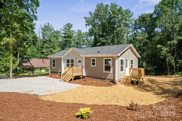 3045 8th AVE SE, Conover, NC 28613