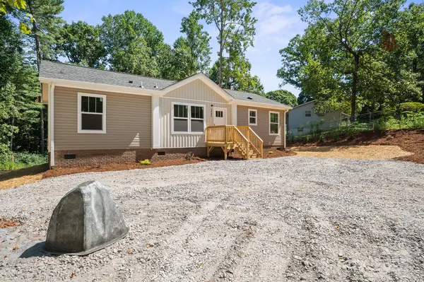 3045 8th AVE SE, Conover, NC 28613