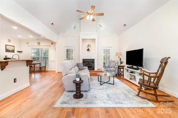 1517 Garrett Landen DR, Clover, SC 29710