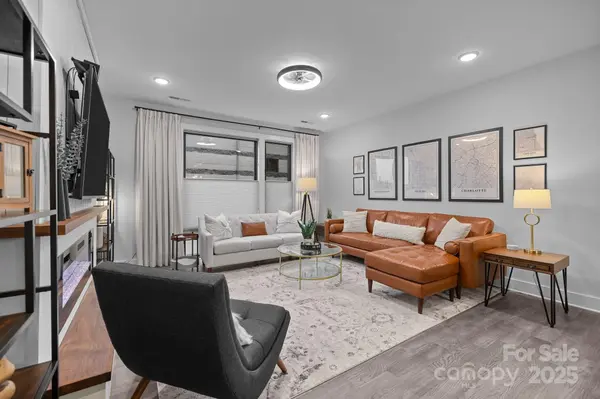 1220 Minter PL, Charlotte, NC 28203