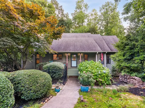 3 Rocky Gap CT, Landrum, SC 29356