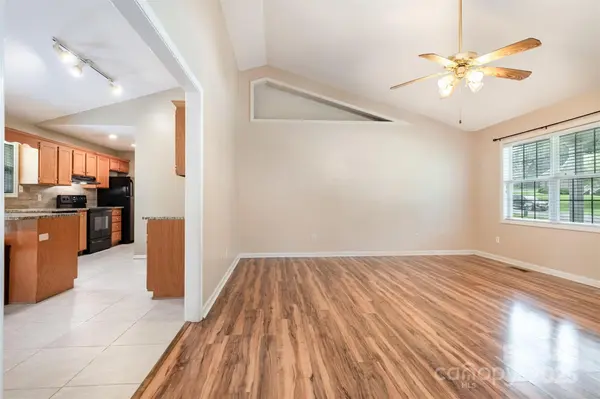 2076 Summerfield CIR, Conover, NC 28613