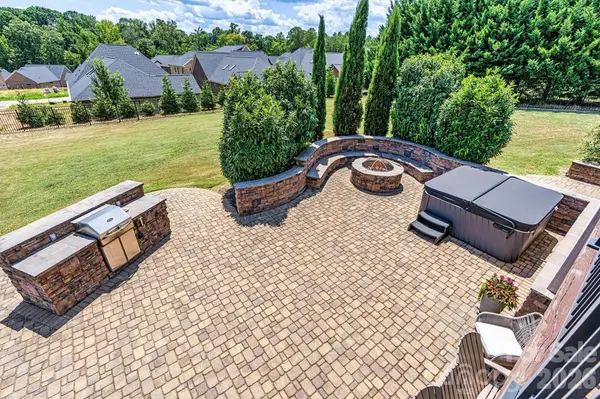 2576 Shanklin LN S, Denver, NC 28037