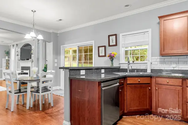 395 Lone Tree LN, Clover, SC 29710