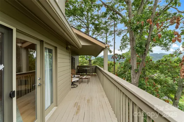 1801 Timber TRL, Asheville, NC 28804