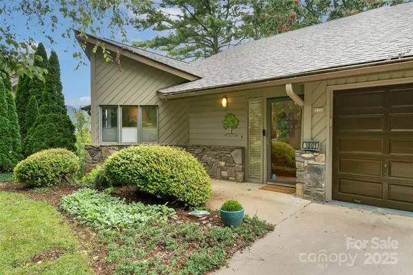 1801 Timber TRL, Asheville, NC 28804