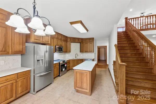 2510 Burton Estates LN, Lincolnton, NC 28092