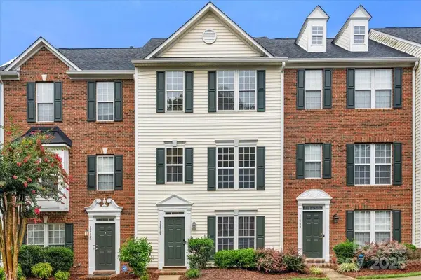 11729 Fiddlers Roof LN, Charlotte, NC 28277
