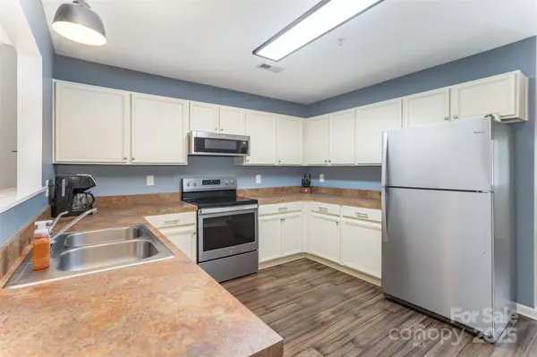 118 Steam Engine DR #205, Mooresville, NC 28115
