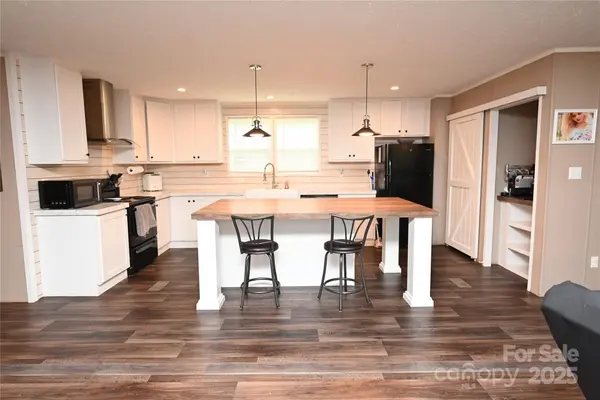 3320 Hunawill ST, Claremont, NC 28610