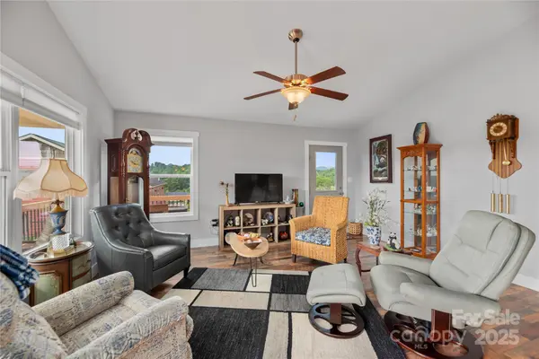 43 Paul Bridges RD, Alexander, NC 28701