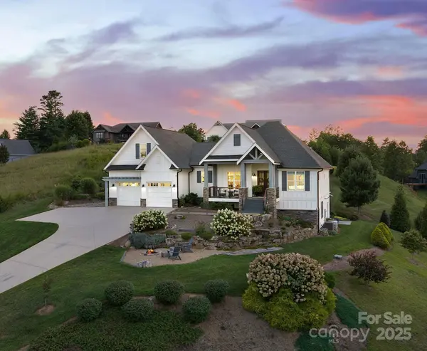 11 Gracie LN,  Weaverville,  NC 28787
