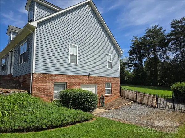 5364 Stonegate Farm DR, Granite Falls, NC 28630