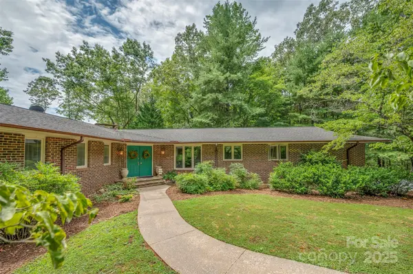 106 Blue Bird LN, Tryon, NC 28782