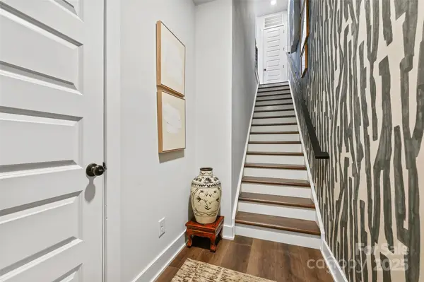 5027 Tiny LN, Charlotte, NC 28203