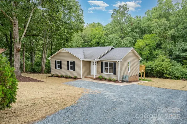 2615 Bobwhite CIR, Wingate, NC 28174