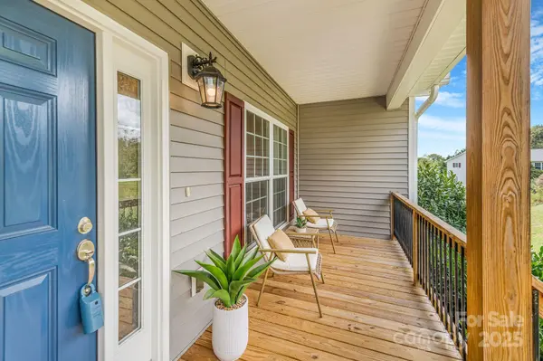 81 Double Brook DR, Weaverville, NC 28787