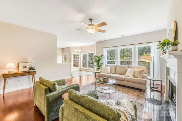 81 Double Brook DR, Weaverville, NC 28787