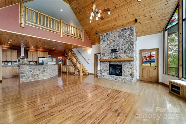 1181 Tobacco Branch RD #3, Almond, NC 28702