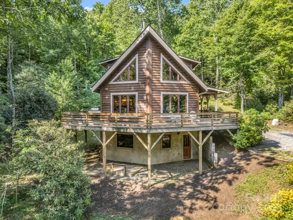 312 High Rock Acres DR, Black Mountain, NC 28711
