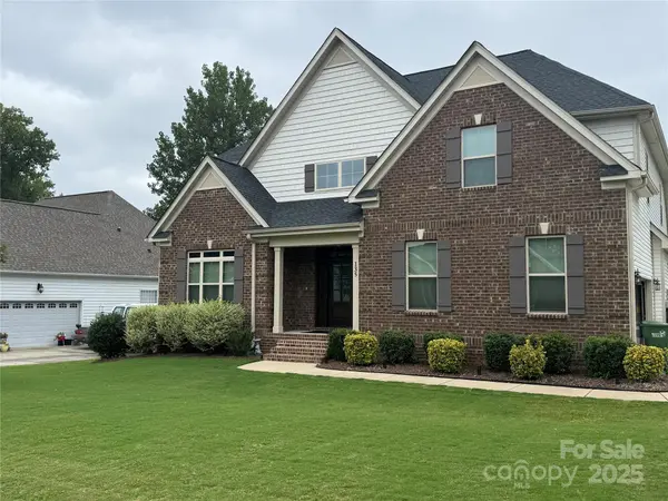 135 Coral Rutledge DR #37, Mount Holly, NC 28120