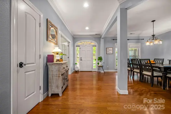 184 Duncan Estate DR, Fletcher, NC 28732