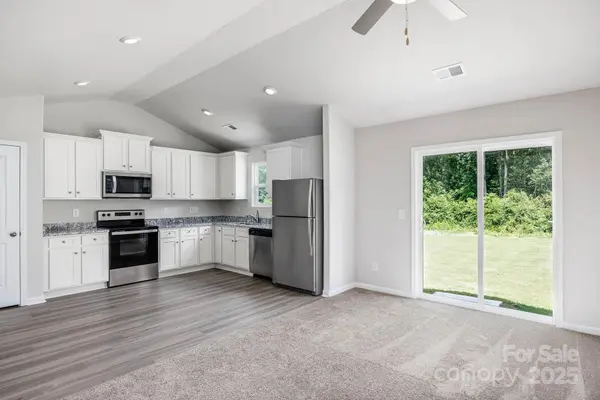 1554 Doran TER, Richburg, SC 29729