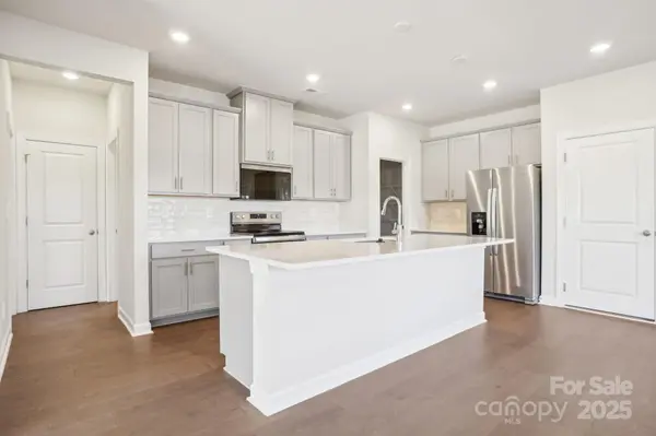 1249 30th Street LN NE, Conover, NC 28613