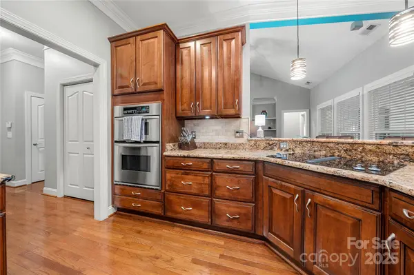 2139 Eskridge TER, Lake Wylie, SC 29710