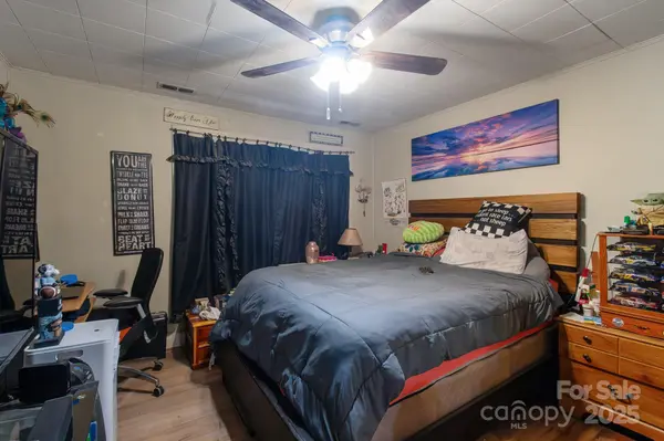 1262 Lawrence RD, Clover, SC 29710