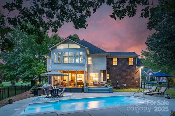 2121 Flagstick DR, Matthews, NC 28104